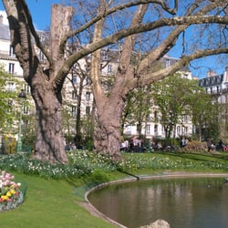 Square des Batignolles - Entrée sur le plan d'eau