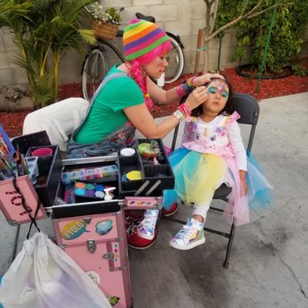 Candy Clown - Clowns Near Me Candy Clown - Clowns Near Me