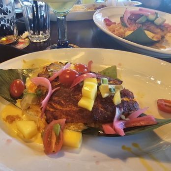 Bahama Breeze - Carribean red snapper with yellow rice, mango avacado salsa, soooo good - Bars Near Me - Kennesaw, Georgia Bahama Breeze - Carribean red snapper with yellow rice, mango avacado salsa, soooo good - Bars Near Me - Kennesaw, Georgia