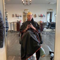 Infinity Salon - Getting hair bleached by Athena