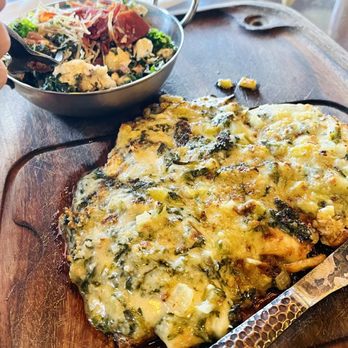 Liquid Assets - Flounder with a surprisingly delicious kale salad - American Near Me - Ocean City, Maryland Liquid Assets - Flounder with a surprisingly delicious kale salad - American Near Me - Ocean City, Maryland