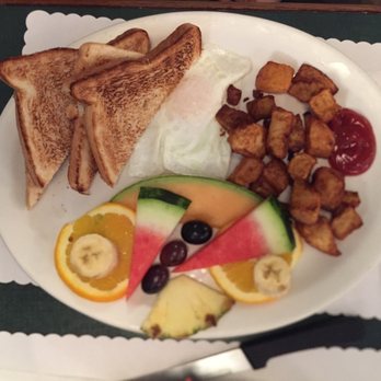 Restaurant Peddlers - Canadian (New) Near Me - Lasalle, Quebec