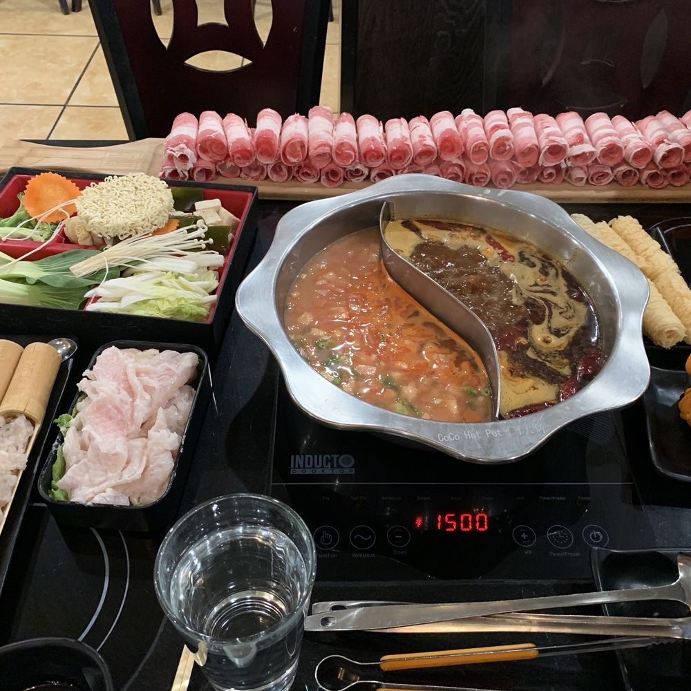 Beef special, shrimp paste, fish, tofu skin, tomato broth, spicy flavor broth (medium) with teddy bear Beef special, shrimp paste, fish, tofu skin, tomato broth, spicy flavor broth (medium) with teddy bear
