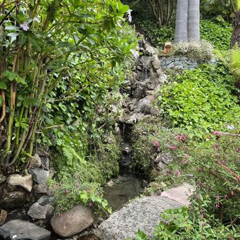 Shadowbrook - Garden and waterfall - American Near Me - Capitola, California
