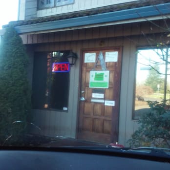 Medicine Tree - Front Entrance - Cannabis Dispensaries Near Me - McMinnville, Oregon Medicine Tree - Front Entrance - Cannabis Dispensaries Near Me - McMinnville, Oregon