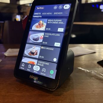 Yard House - Order & pay right on the tablet (Only appetizers and desserts, but can notify your server when you're ready to order if you'd like entrees) - New American Near Me - Atlanta, Georgia