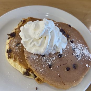 Sammy's Stackhouse - Chocolate Chip Pancakes - American Near Me - Orange, California