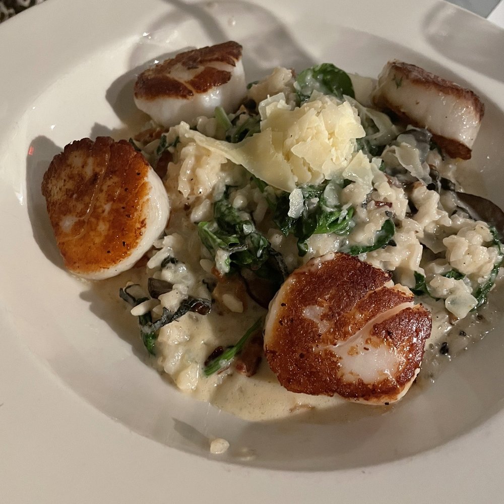 Landmark Inn - Scallops with risotto - New American Near Me - Warwick, New York