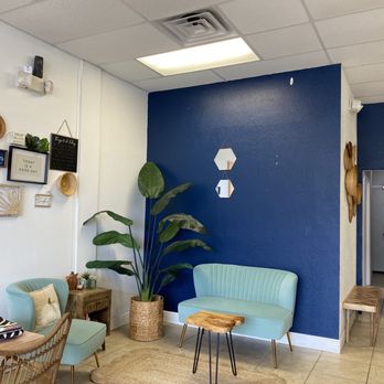 Sunshine Nutrition - Sitting areas. - Juice Bars & Smoothies Near Me - Davenport, Florida Sunshine Nutrition - Sitting areas. - Juice Bars & Smoothies Near Me - Davenport, Florida