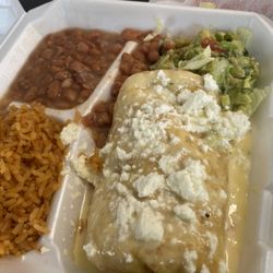 El Senor De Los Tacos Bar & Grill
