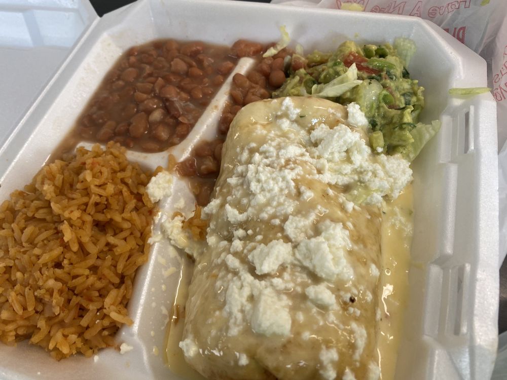 El Senor De Los Tacos Bar & Grill