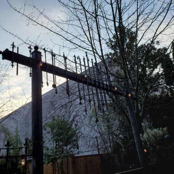 White Eagle Saloon - An archway at White Eagle. - Pubs Near Me - Portland, Oregon