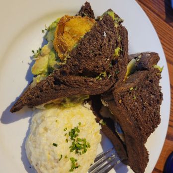 Miss Shirley's Cafe, Roland Park - Southern Slammer Sandwich - American Near Me - Baltimore, Maryland