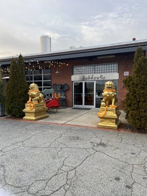 98 Asian Bistro by null