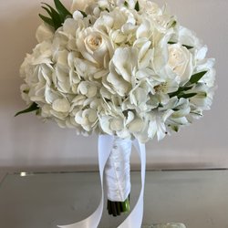 Forever Yours Flowers And Gifts