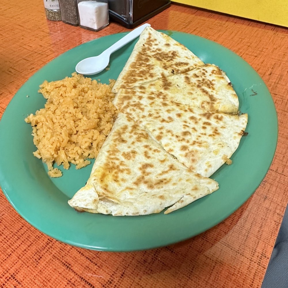 Cheese quesadilla and rice Cheese quesadilla and rice