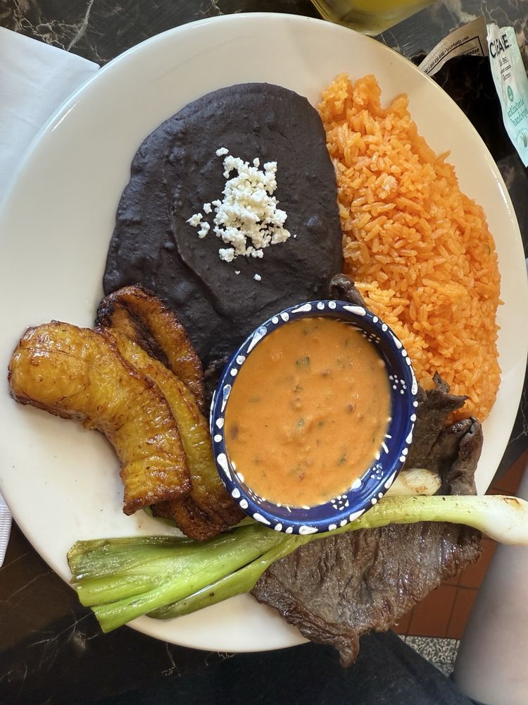 Food from Juanitas Kitchen