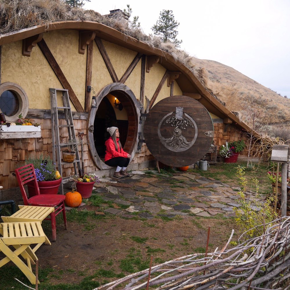 The Hobbit Inn - The shire - Vacation Rentals Near Me - Orondo, Washington