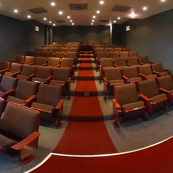 Instituto Arangure - Salón audiovisual con capacidad para 70 personas. Cuenta con aire acondicionado y equipo completo para proyección de video y sonido. - Middle Schools & High Schools Near Me - Tijuana, BCN