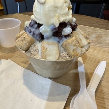 T-Town Cafe - Injolmi bingsu - Desserts Near Me - Tacoma, Washington T-Town Cafe - Injolmi bingsu - Desserts Near Me - Tacoma, Washington