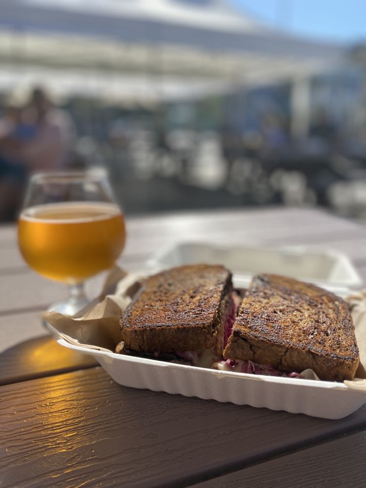 SASQUATCH SANDWICH SHOP Updated October 2024 21 Photos & 23 Reviews