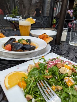 Passerelle Bistro by null