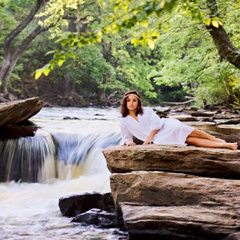Creative Edge Photography Workshops - senior high school shoot - Photographers Near Me - Roswell, Georgia