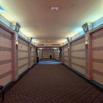 Regal Metropolitan - Cinema Near Me - Austin, Texas