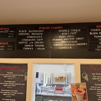 B's Ice Cream - Menu - Ice Cream & Frozen Yogurt Near Me - Plymouth, Massachusetts B's Ice Cream - Menu - Ice Cream & Frozen Yogurt Near Me - Plymouth, Massachusetts