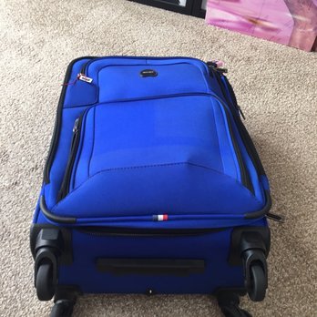 Index Urban - The bracket was fine and I needed only the wheel to be fixed. Great job! - Luggage Near Me - San Diego, California