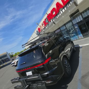 Rack N Road - Piston Ion bike rack + Yakima mega warrior - Outdoor Gear Near Me - Sacramento, California Rack N Road - Piston Ion bike rack + Yakima mega warrior - Outdoor Gear Near Me - Sacramento, California