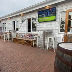Dive Bar Pizza - Outside patio