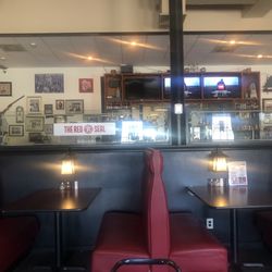 The Red Seal Pizzeria & Bar