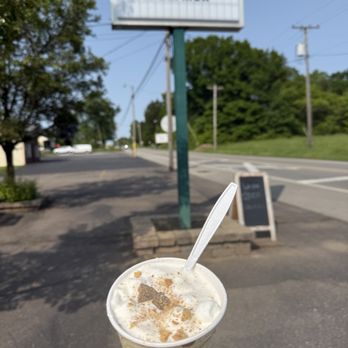 7 Scoops - S'mores Smithie - American Near Me - Smithville, Ohio