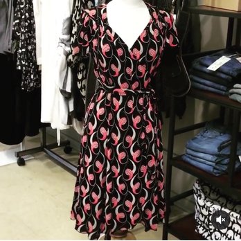 Paula JAMES - Women's Clothing Near Me - Mill Valley, California Paula JAMES - Women's Clothing Near Me - Mill Valley, California