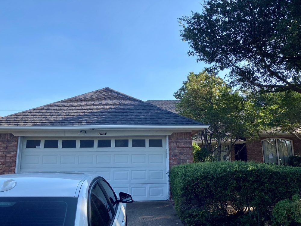 Slide of Lon Smith Roofing & Construction