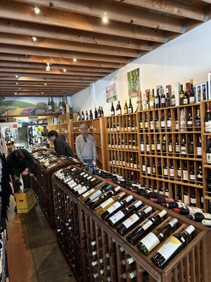 Larchmont Village Wine, Spirits & Cheese by null