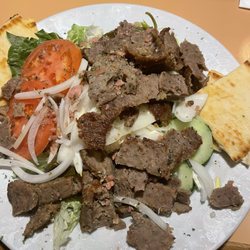 Lookin' Good Restaurant & Lounge - Greek salad with gyro meat