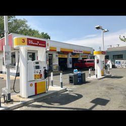 Shell - 1600 Mount Vernon Ave.