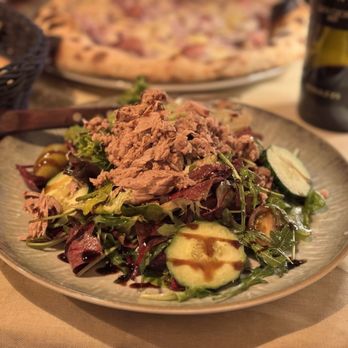 Casa Delle Olive - Tonno salat - Pizza Near Me - Wiesbaden, HE Casa Delle Olive - Tonno salat - Pizza Near Me - Wiesbaden, HE
