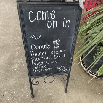 The Donut Guy - Outside Decor - Donuts Near Me - Columbia , South Carolina The Donut Guy - Outside Decor - Donuts Near Me - Columbia , South Carolina