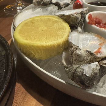 ELWAY'S Downtown - Sour oysters - Breakfast & Brunch Near Me - Denver, Colorado