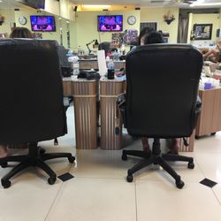 Great Nail - Interior