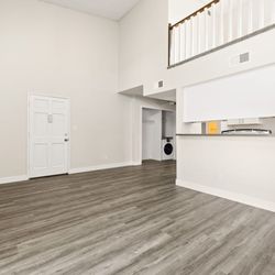 Chatsworth Plaza Apartments