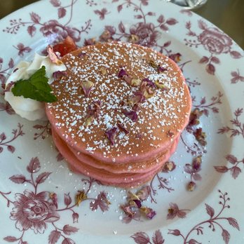 Little Hen - Famous rose petal pancakes - Breakfast & Brunch Near Me - Miami, Florida Little Hen - Famous rose petal pancakes - Breakfast & Brunch Near Me - Miami, Florida