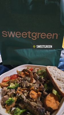 sweetgreen by null
