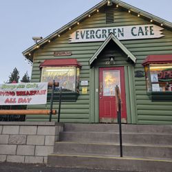 Evergreen Cafe - Evergreen cafe in Wrightwood, Ca