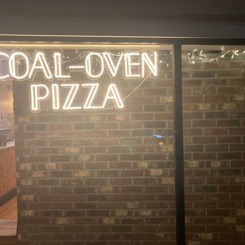 Apizza - Italian Near Me - New Paltz, New York