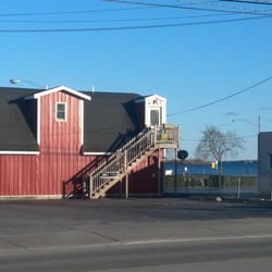 Lee's Miniature Golf - View from the road. Located across the street from Dairy Queen