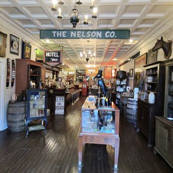 Nettie Jarvis Antiques - Antiques Near Me - Bloomfield, Kentucky Nettie Jarvis Antiques - Antiques Near Me - Bloomfield, Kentucky